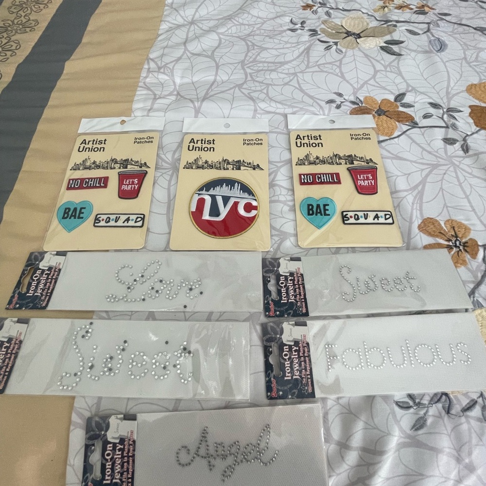Artist Union Iron-On Patch Set - Red, Blue, Cream